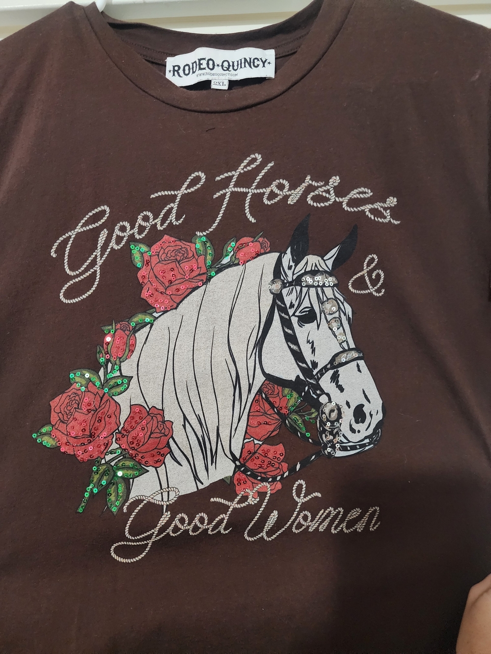 Brown 'Good Horses & Good Women' Graphic Tee